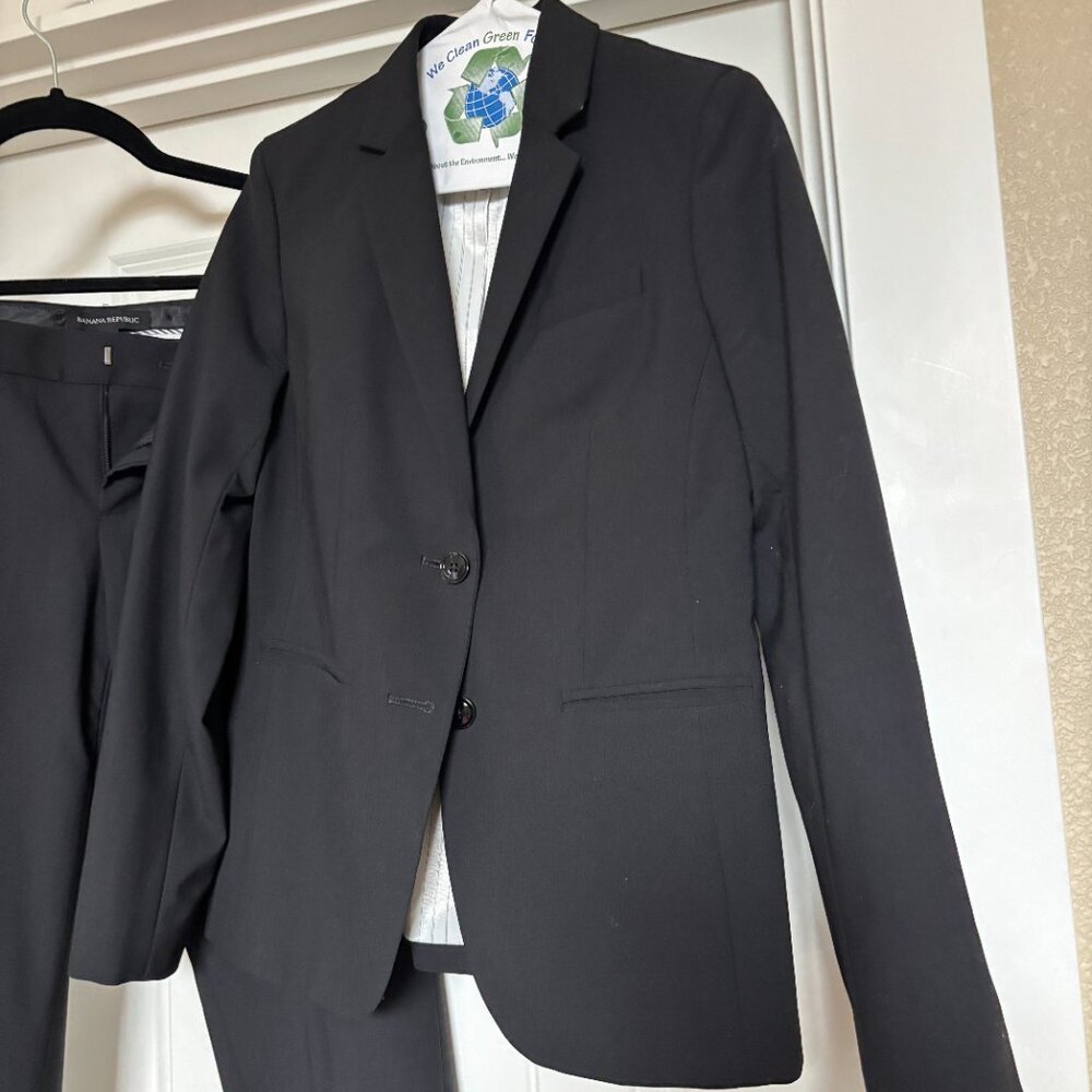 BANANA REPUBLIC black suit: JACKET (0P) and 2x PANTS (00P and 0P) Dry Cleaned - Picture 4 of 15